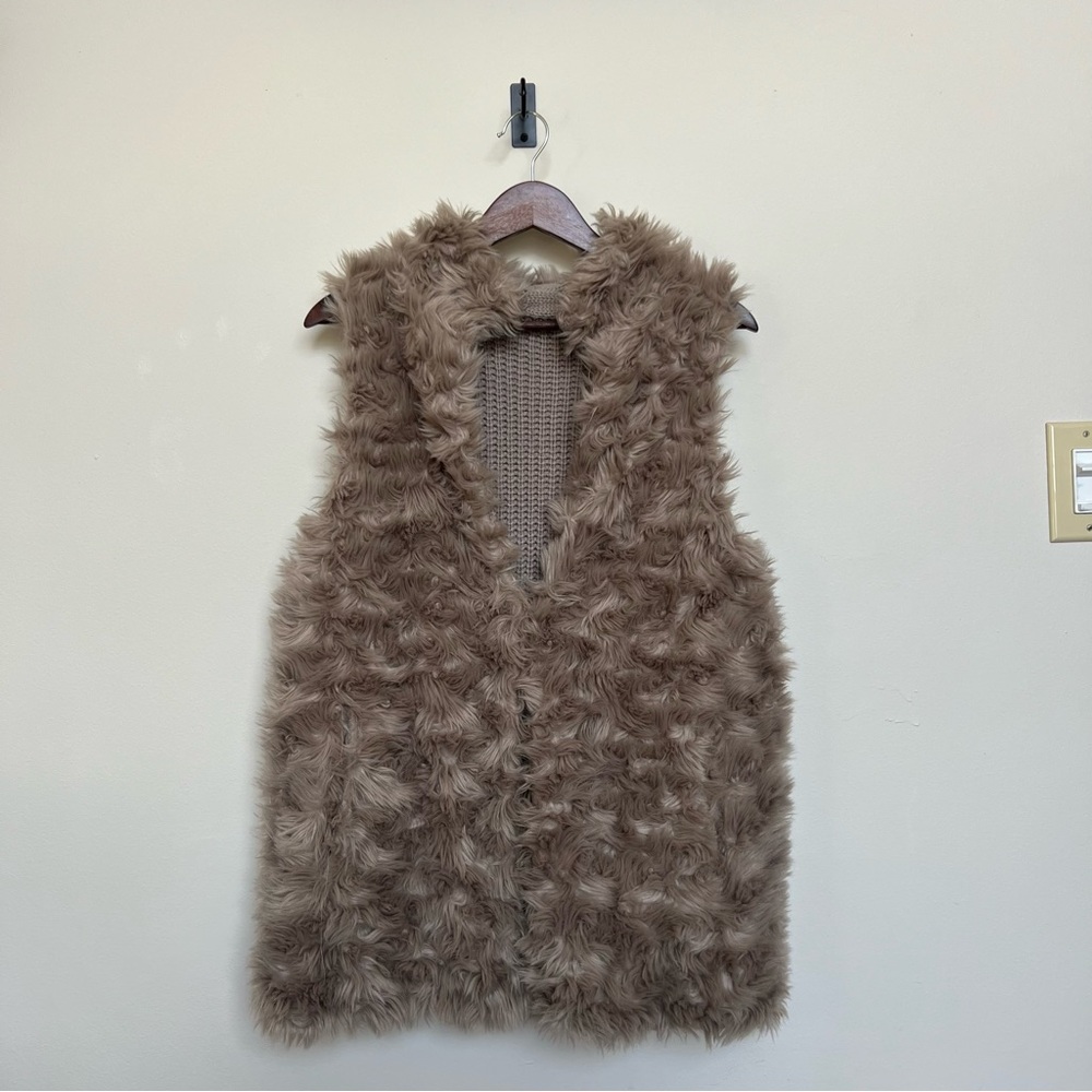 Reversible Fur Vest - Picture 3 of 12